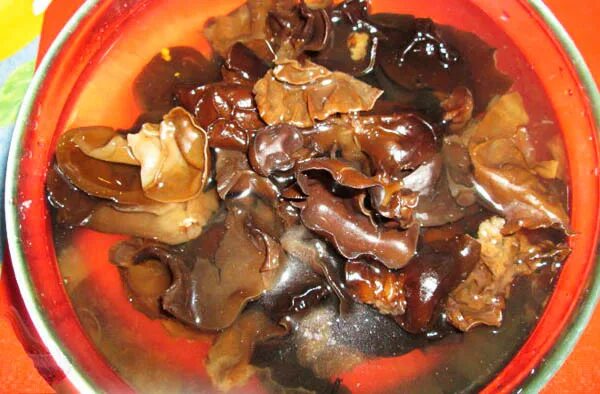 Грибы сушёные "муэр" китай 25гр*10шт. Грибы древесные моэр черные прессованные, китай, 14 г. Как приготовить древесные грибы сухие в коробочке. Китайские древесные грибы прессованные. Грибы древесные черные моэр прессованные.