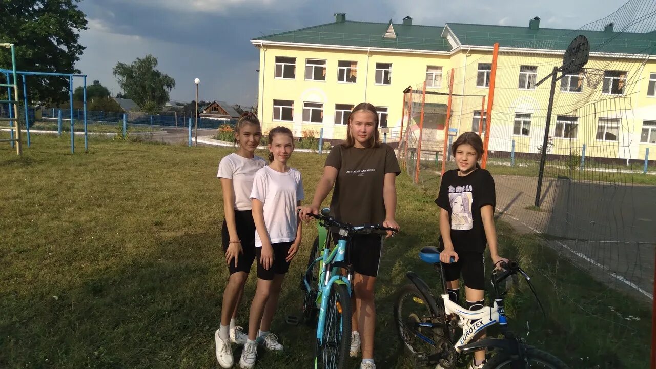 Погода в евлашево кузнецкого района пензенской области. Школа Евлашево Кузнецкого района. Поселок Евлашево Пензенская область. Школа МБОУ СОШ Евлашево 2018. Школа МБОУ СОШ Евлашево 2020.