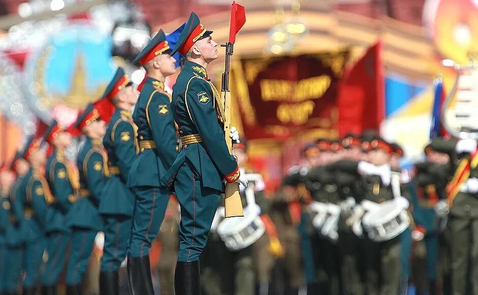 Парад Победы 2010 союзники. Парад 9 мая 2010 в Москве. Линейные на параде. Парад Победы на красной площади 2010. Когда прошел парад победы