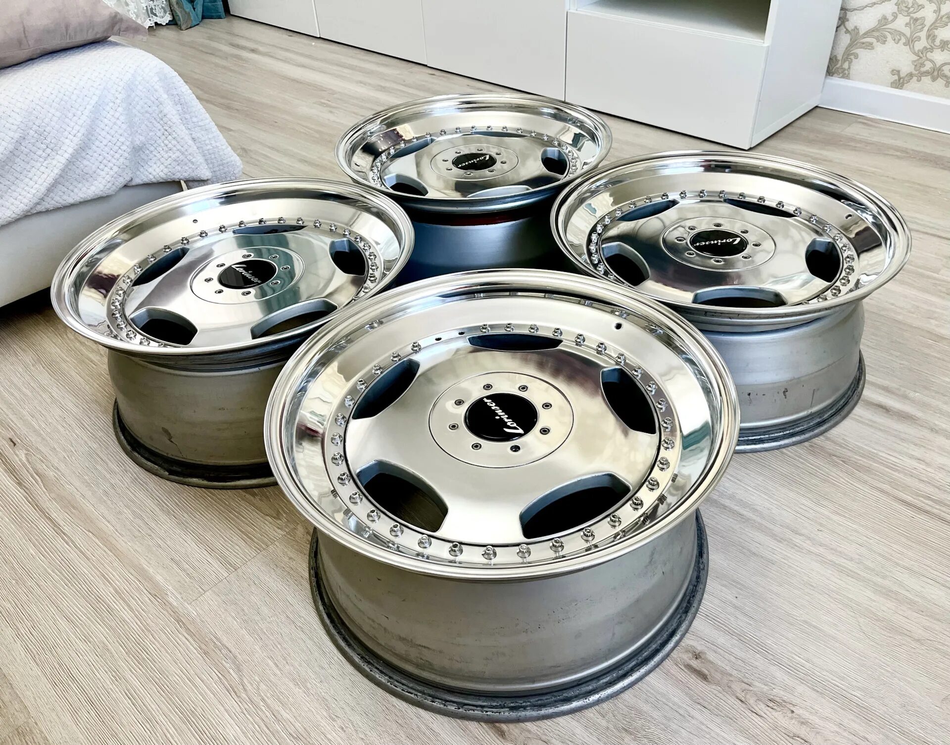 Диски 5 112 б у. Диски 5 112 б у. Диски 5 112 б у. Диски 5 112 б у. Диски лоринзер.