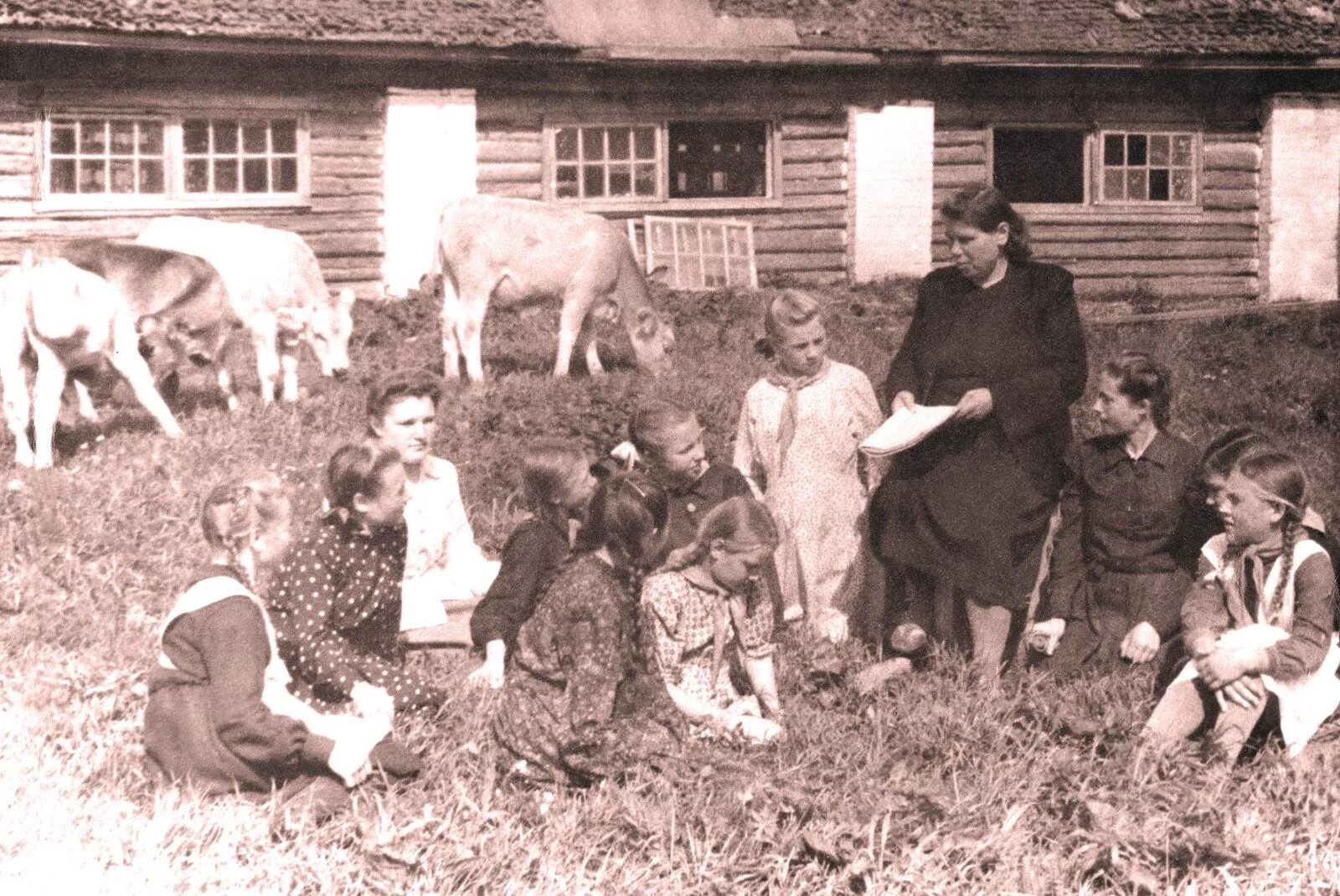 Колхоз 12 октябрь. Прасковья малинина. прасковья малинина кострома. прасковья малинина колхозница. колхозы костромской области.