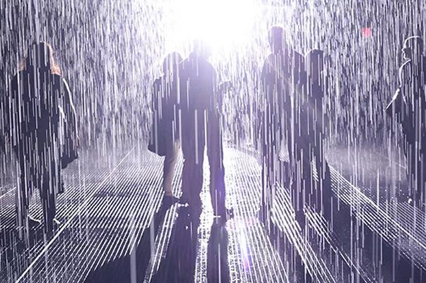 Дождь стеной песня. Rain Room. Rain Room в MOMA ps1. Rain Room Шарджа. Tears in the Rain Sans.