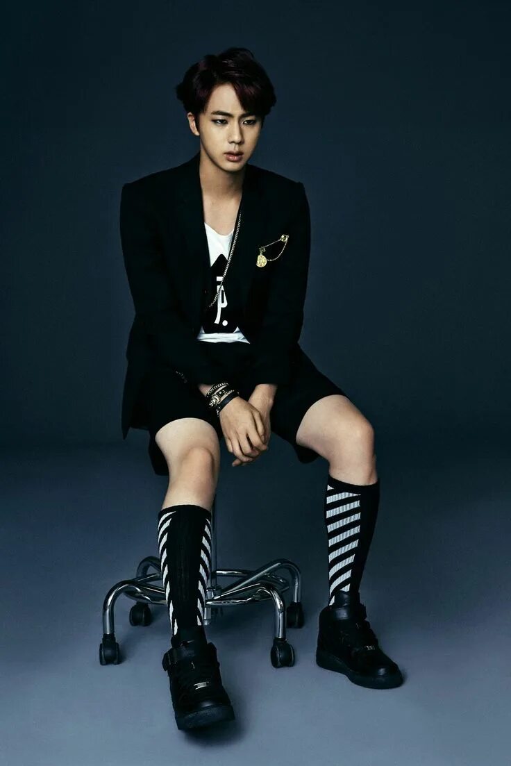 Bts danger. Бтс дангер. bts dark and wild. bts danger jin.