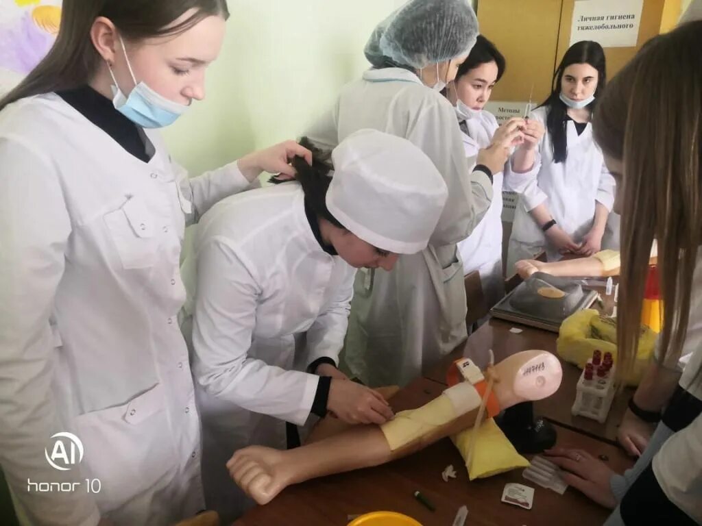 Копейский медицинский техникум ул ленина 74 отзывы. Копейский медицинский колледж фото. Копейский медицинский техникум преподаватель опд. Копейский медицинский колледж. Колледж в копейске медицинский после 9 класса.