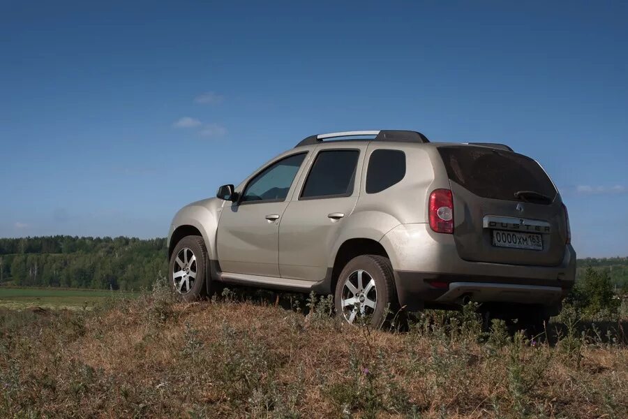 Тормозные диски duster 1. Renault duster коричневый орех. Рено дастер внедорожник. Рено дастер 2013. Рено дастер 2013 тормозная.