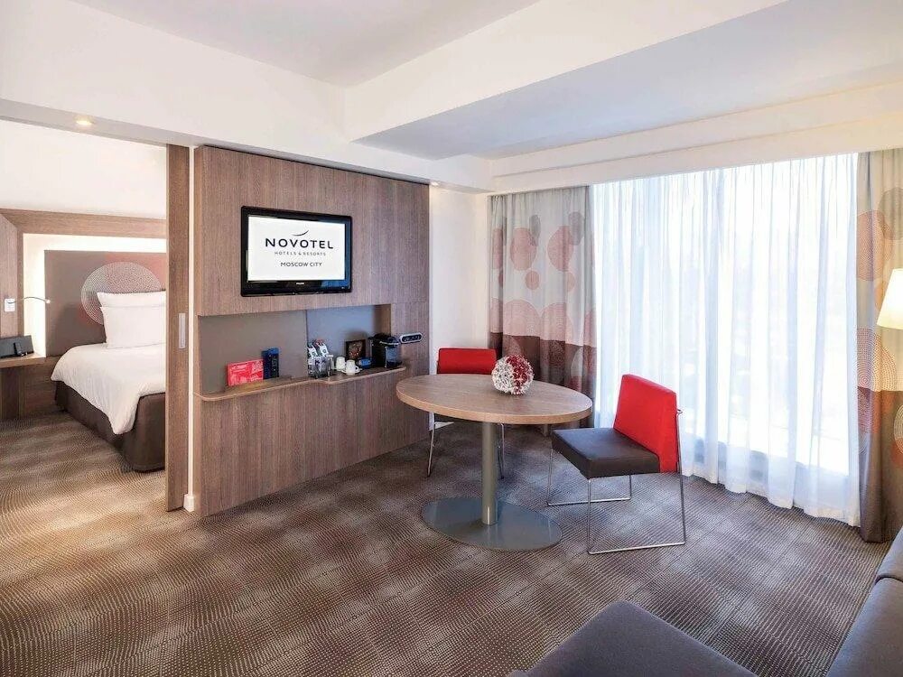 Отель новотель москва. Novotel city москва. Новотел гостиница москва сити. Novotel москва сити банкетный зал. Novotel москва сити 4*.