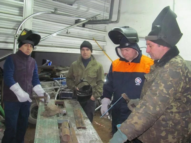 Ручная сварка. Деревня сварщики. Сварка. Сварщик. Деревня сварщики.