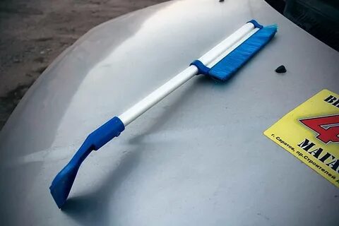 Силиконовая щетка для автомобиля от снега