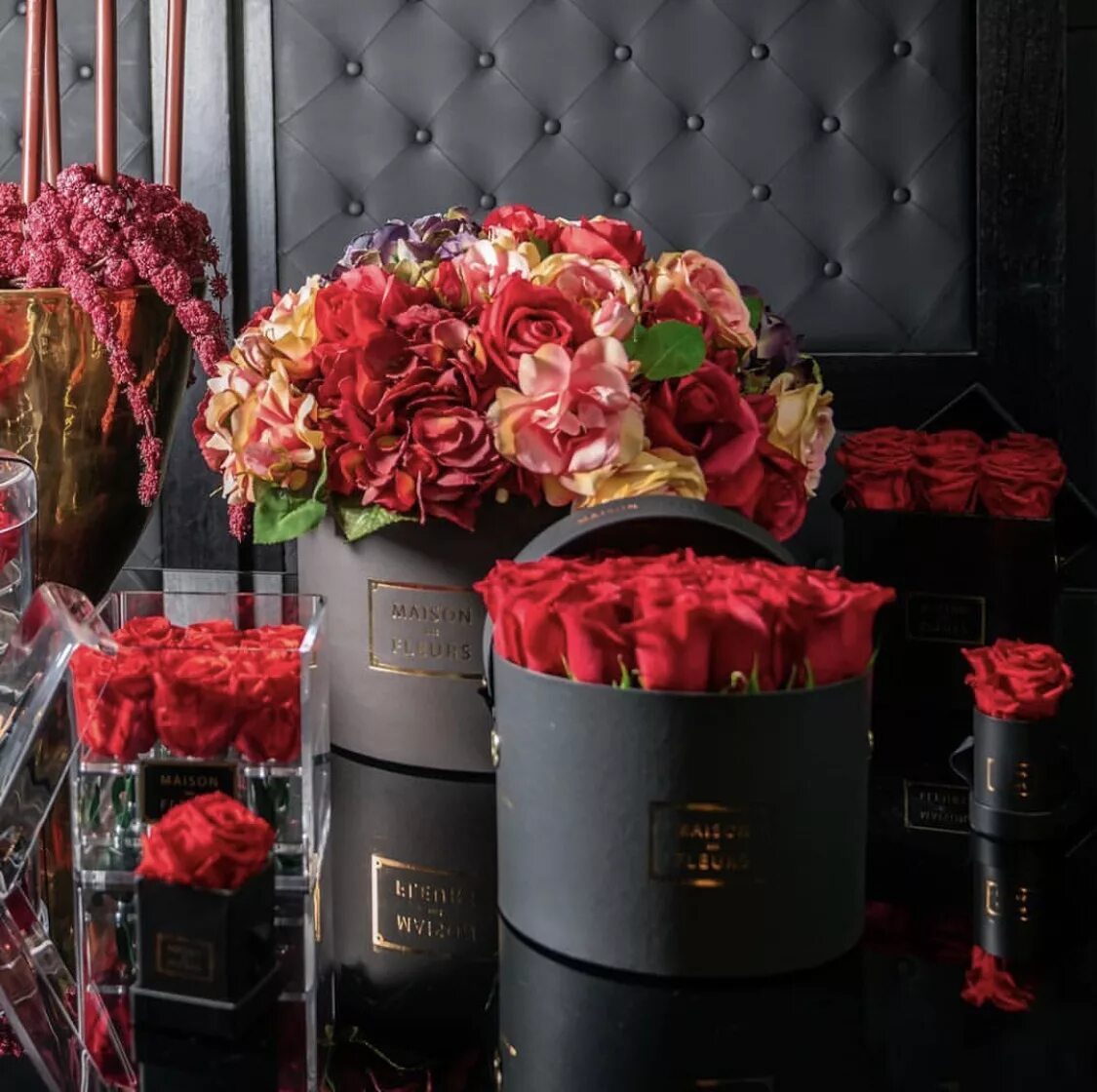 Maison fleurs цветы. Коробки maison des fleurs. Коробки maison des fleurs. Maison des fleurs цветы. Коробка maison des fleurs.