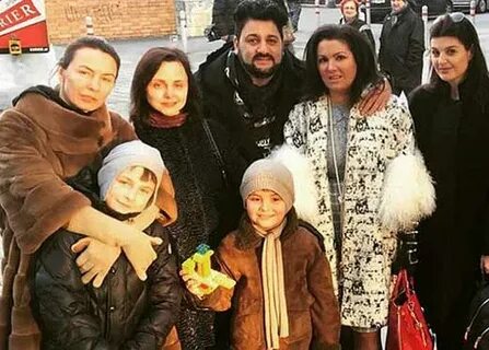 Биография мужа нетребко