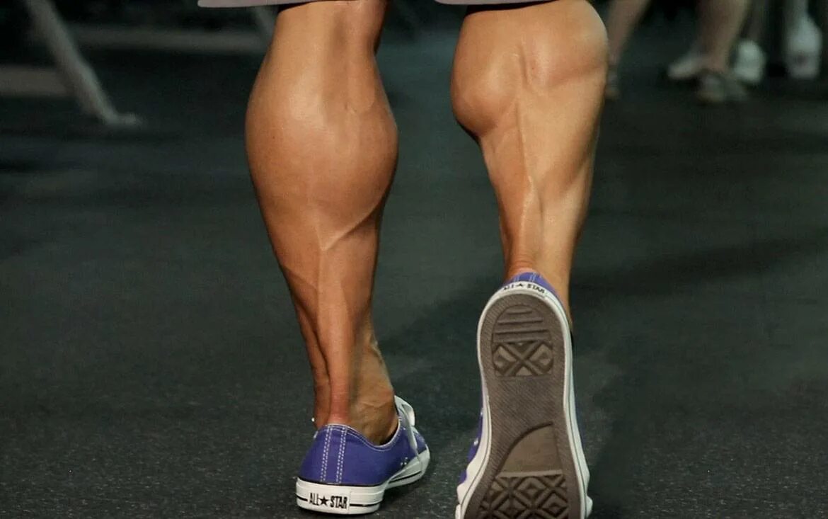 Икры ног. Женские икры. Красивые икроножные мышцы. Накаченные ноги.