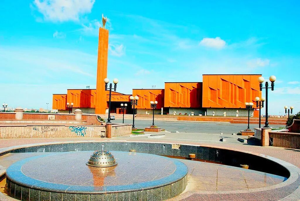 Что такое нкц. Нкц казань туф. Национальная библиотека казань нкц. Здание нкц казань. Смотровая у нкц казань.