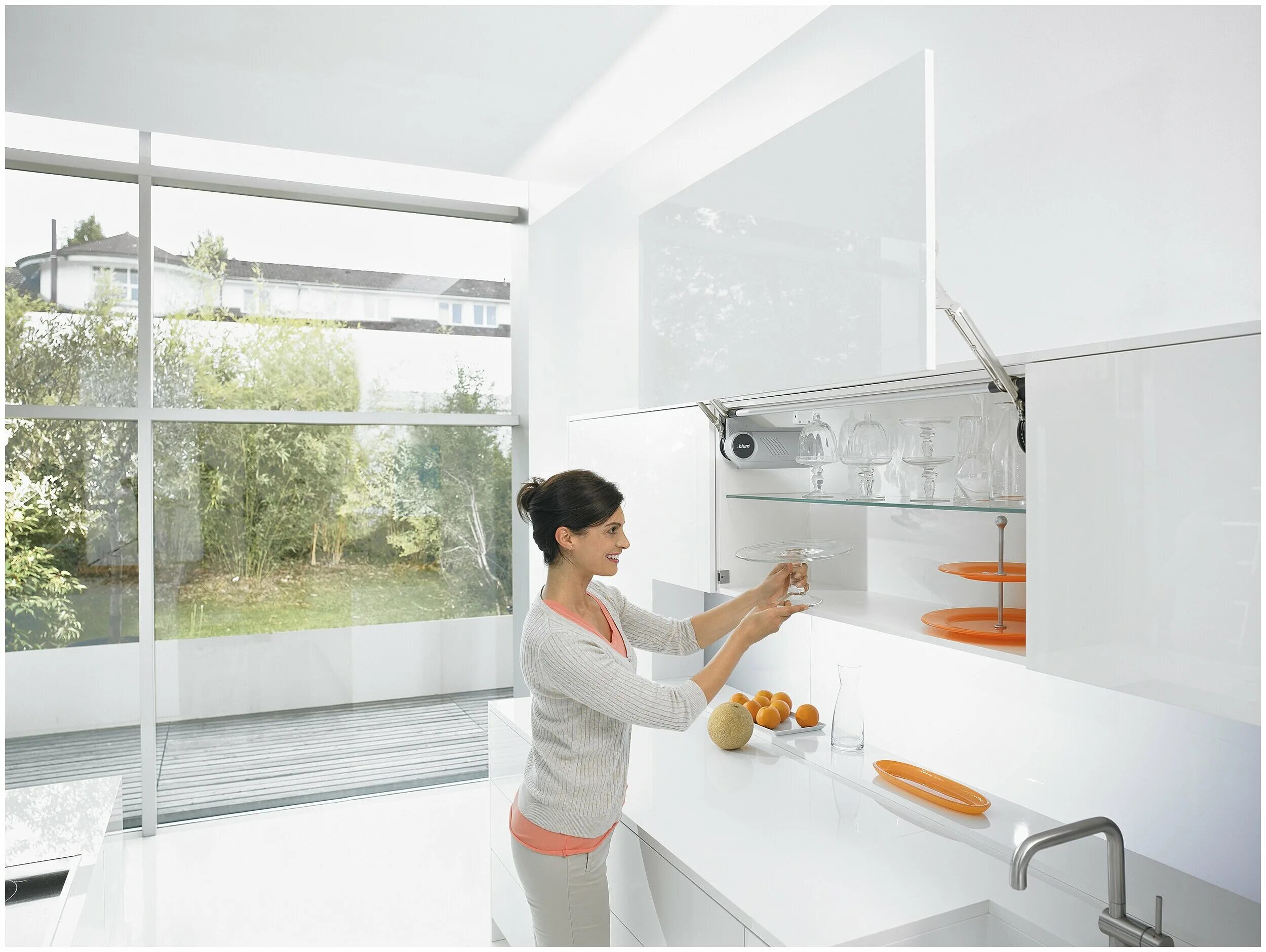 Подъемный механизм hl blum. Подъемный механизм blum aventos 20fx80x. Подъемный механизм blum aventos hl. Блюм вертикальный подъемник aventos hl. Подъемник hl blum.