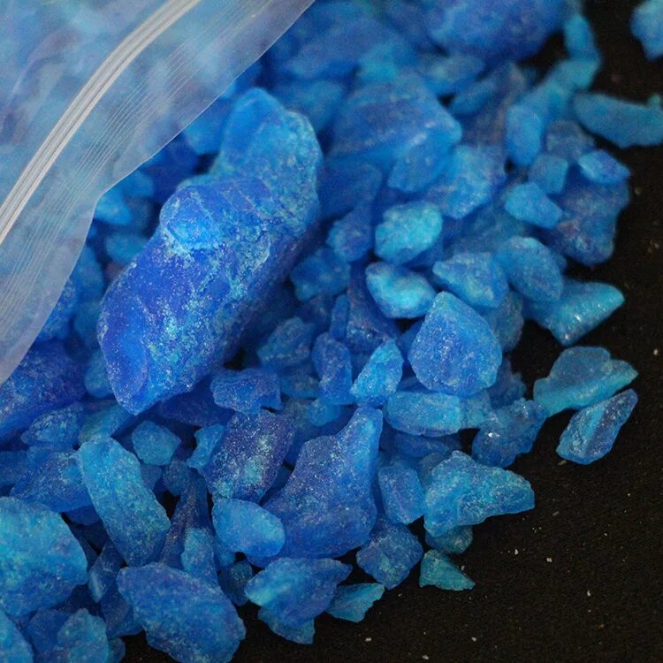 Голубой сульфат меди. Alpha-PVP синий (Кристалл) Кристалл. Кристаллы медного купороса. Медный купорос это соль. Альфа PVP Кристаллы.