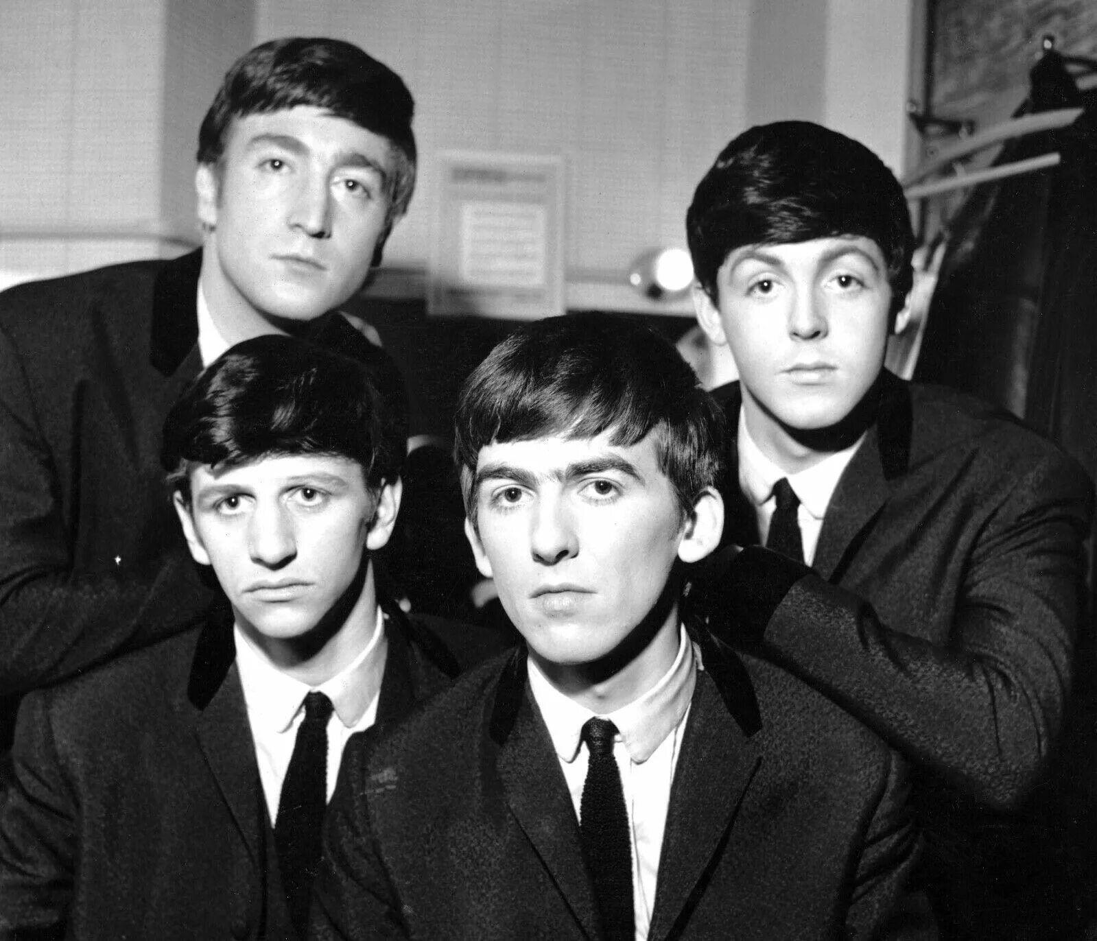 Фото группы битлз. Группа the Beatles. Группа the Beatles 60х. Пол Маккартни 1963. Группа Битлз фото.