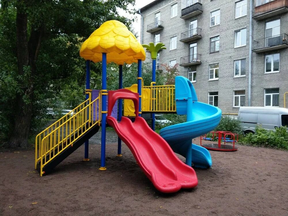 установленные игровые комплексы. детская площадка во дворе. игровой комплекс дгб-003.