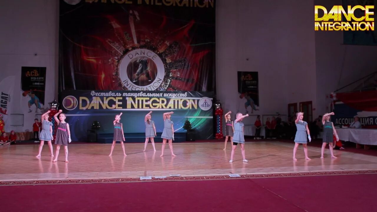 Патриотический танец видео. Патриотический танец дети танец.