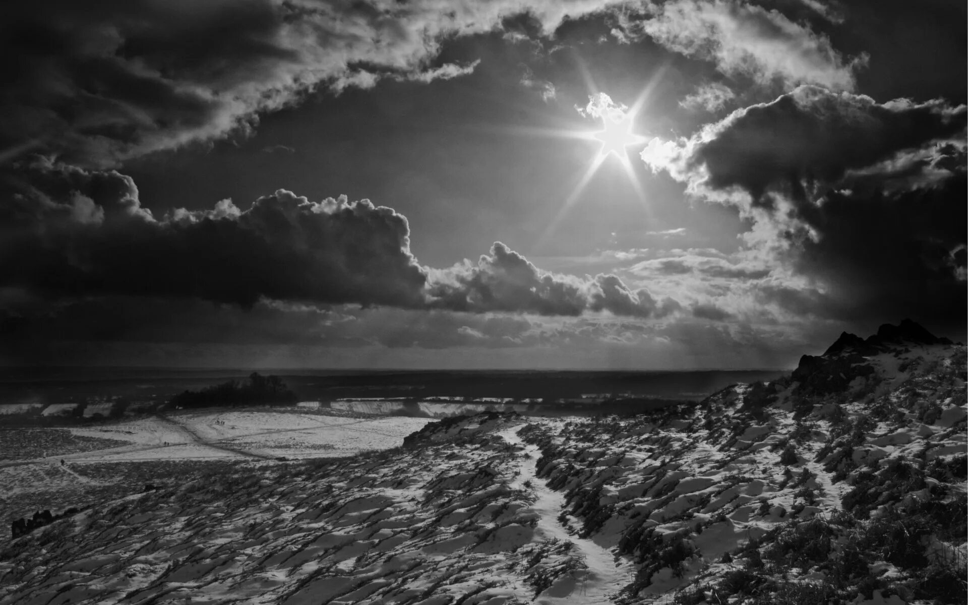 Monochrome sky