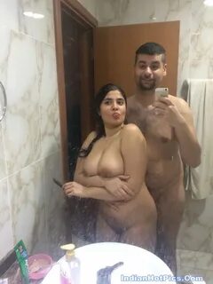 Hot Desi Biwi Ka Nude Pics Affair Ka.