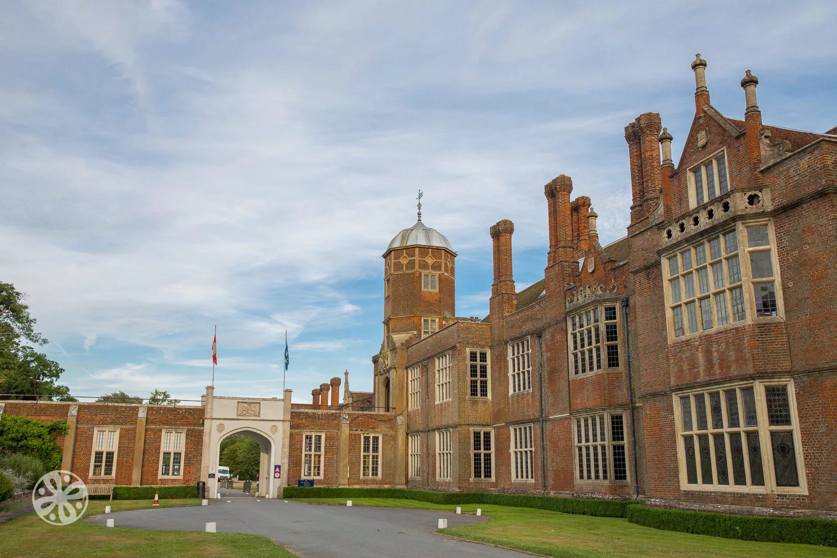 Kingswood School Англия. Гимназия в Англии. Великобритания Кобхэм. Английская школа Пансион в Великобритании. Открытые школы великобритания