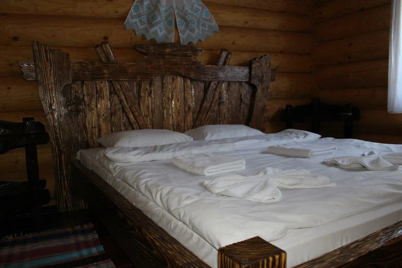 Кровать Берлога. Кровати в виде берлоги. Кровать Берлога для ребенка. Берлога база номера в гостинице. Гостевая берлога