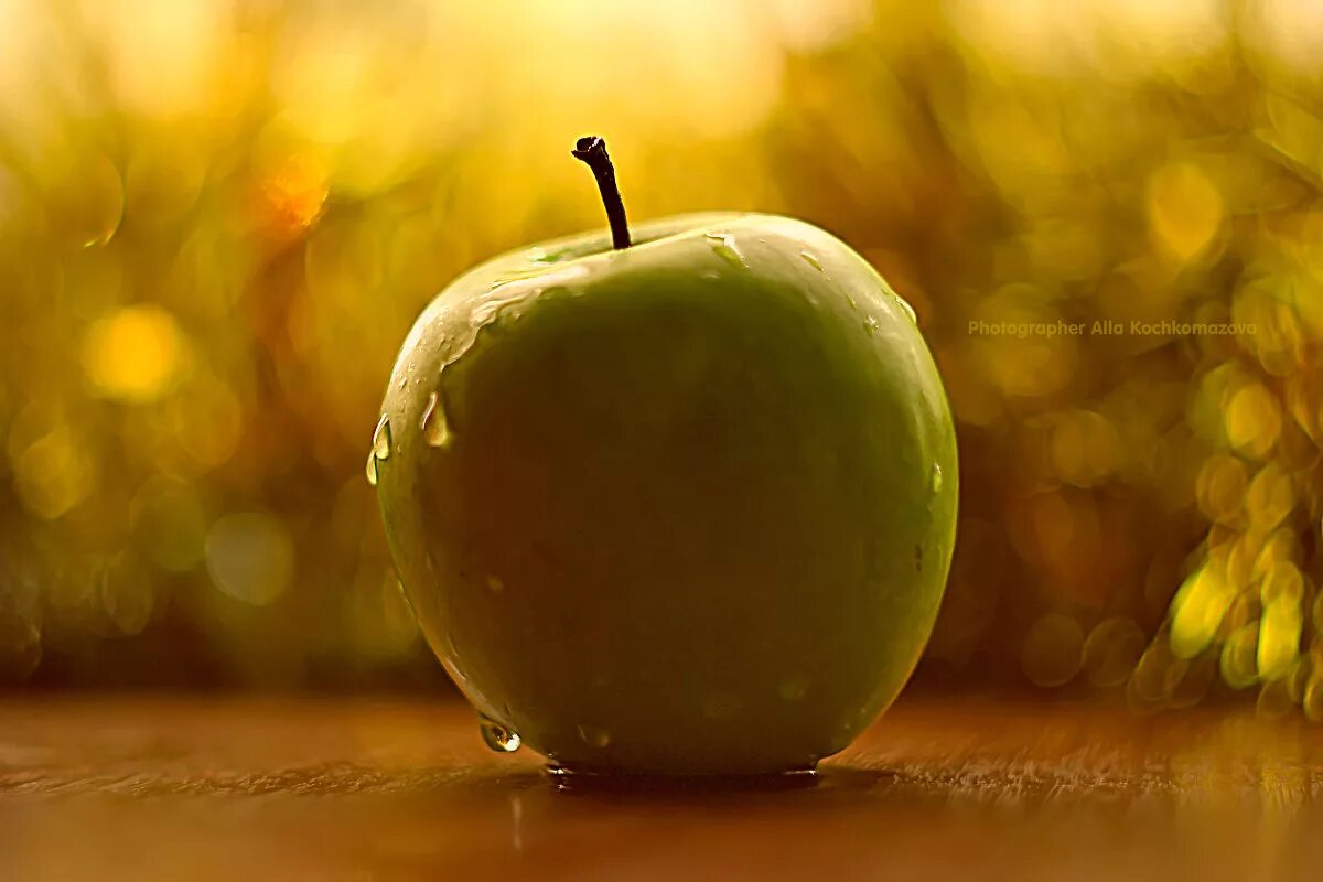 молодильные яблочки. надпись молодильные яблоки. молодильные яблоки фото. молодильные яблочки. молодильное яблочко.