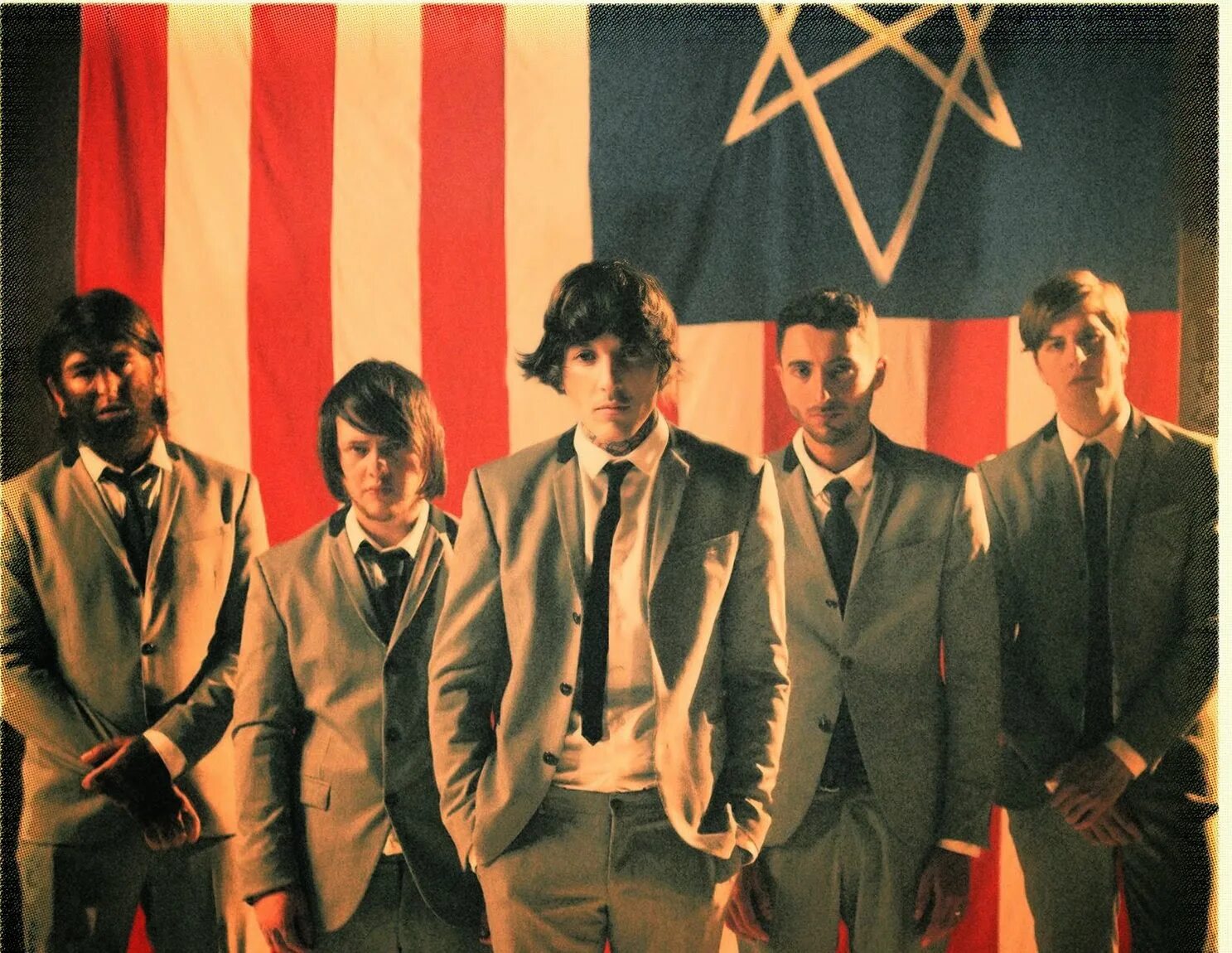 Bringing us up. Bmth Drown. Bring me the Horizon Oliver. Bring me the Horizon 2013. Bring me the Horizon Drown.