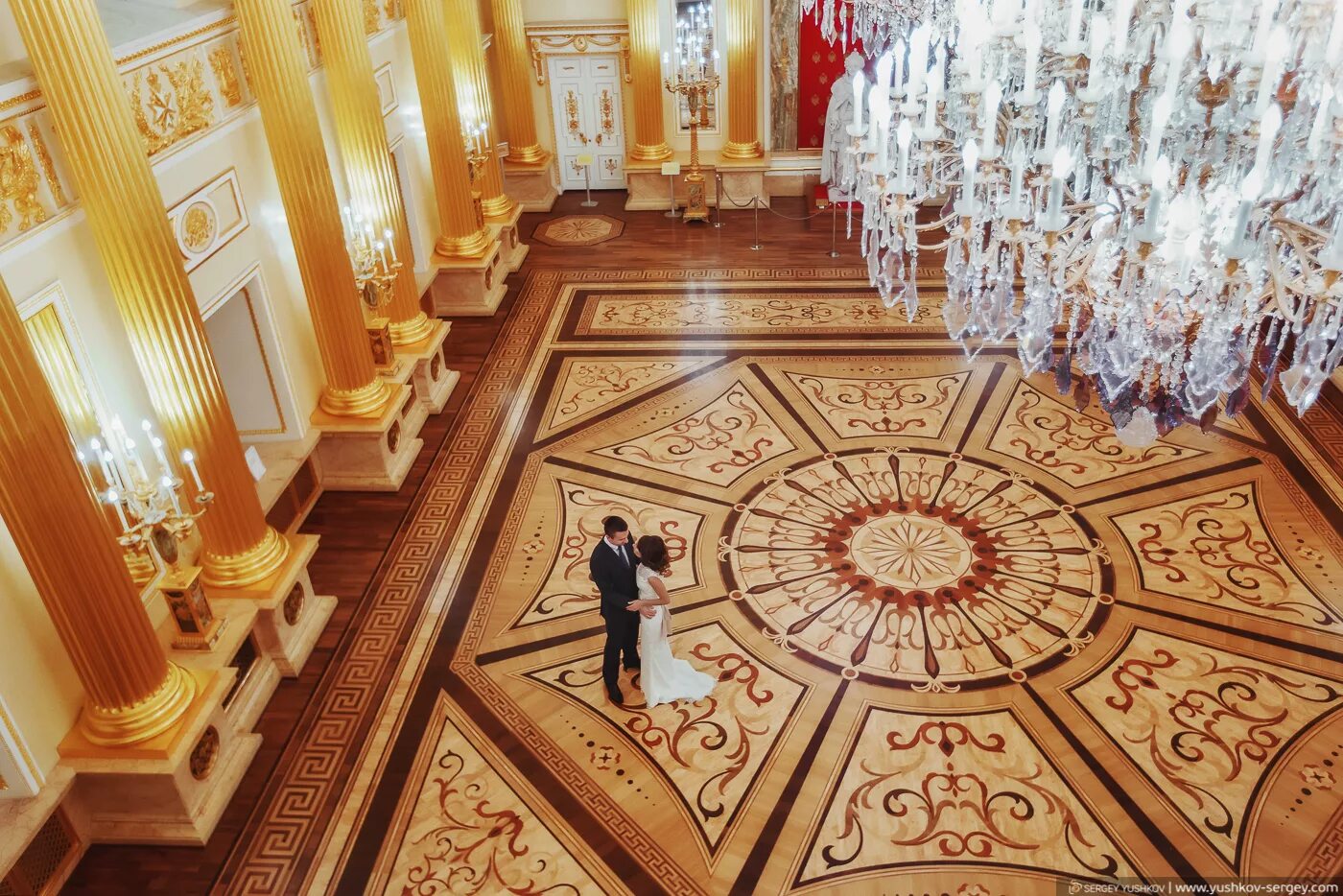 Комната посуточно в москве. Дворец музей царицыно. Комната в царицыном. Комната в царицыном. Царицыно музей-заповедник таврический зал.