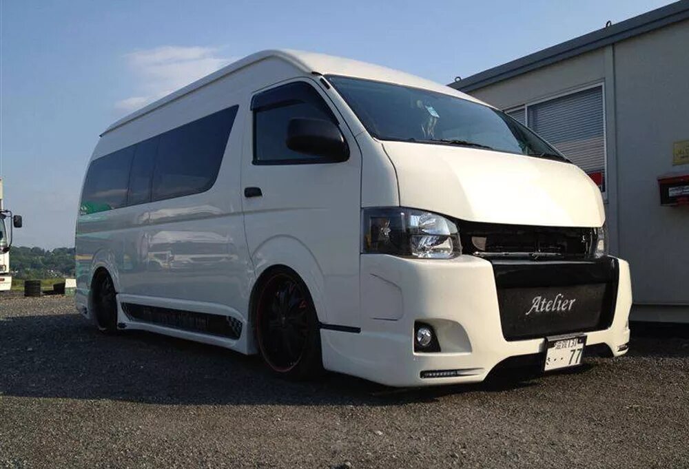 Toyota hiace tuning. Toyota hiace tuning van. Hiace 200 tuning. Тойота хайс тюнинг. Toyota hiace tuning.