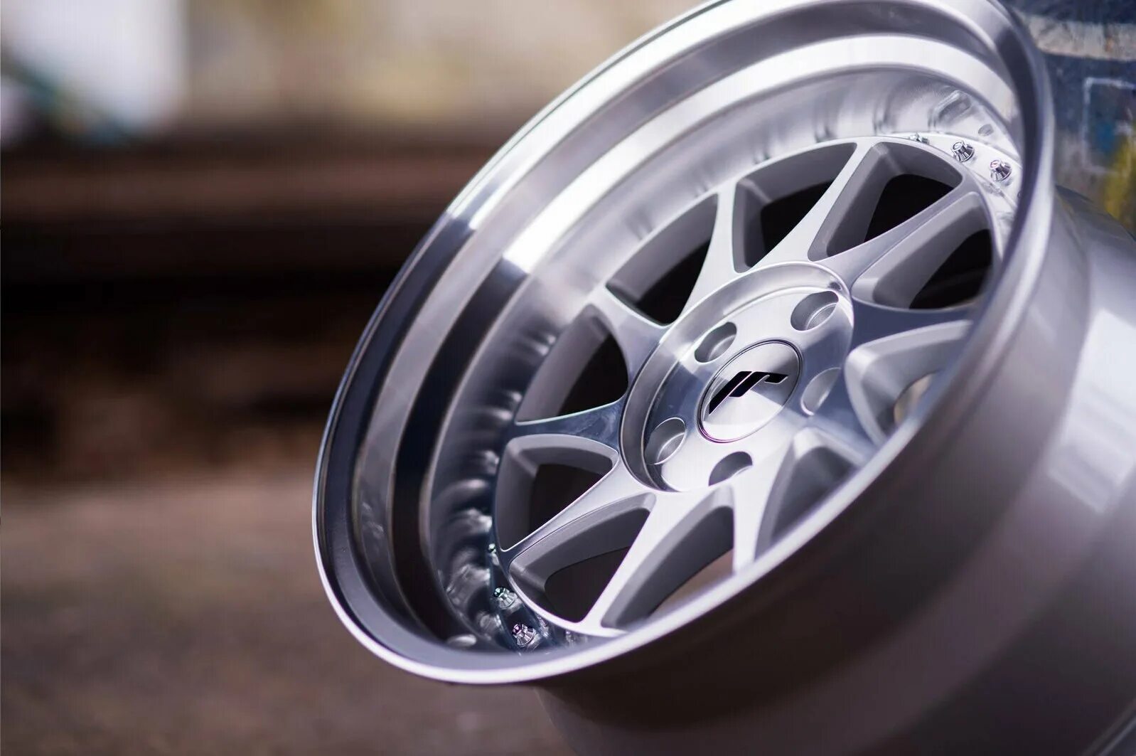 Авто диск про. Авто диск про. Диски на авто. Диск литой mrr wheels vp5. Колесный диск ion 133 10x16/5x135 d87 et-38 black machined lip.