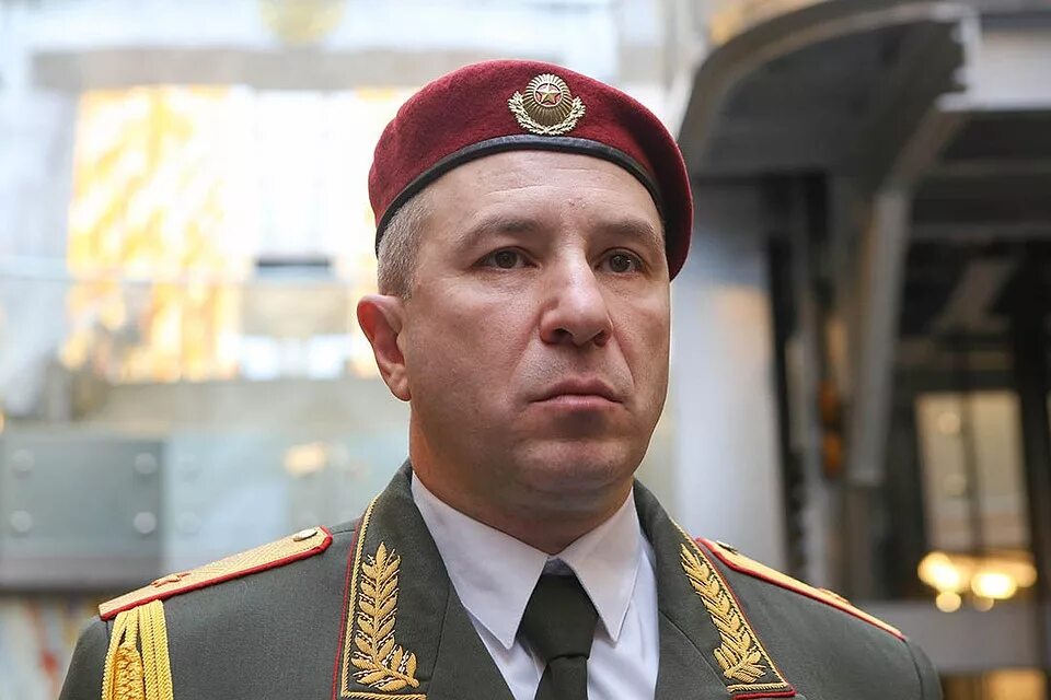 Этот человек будучи министром внутренних дел. Караев министр внутренних дел Республики Беларусь.