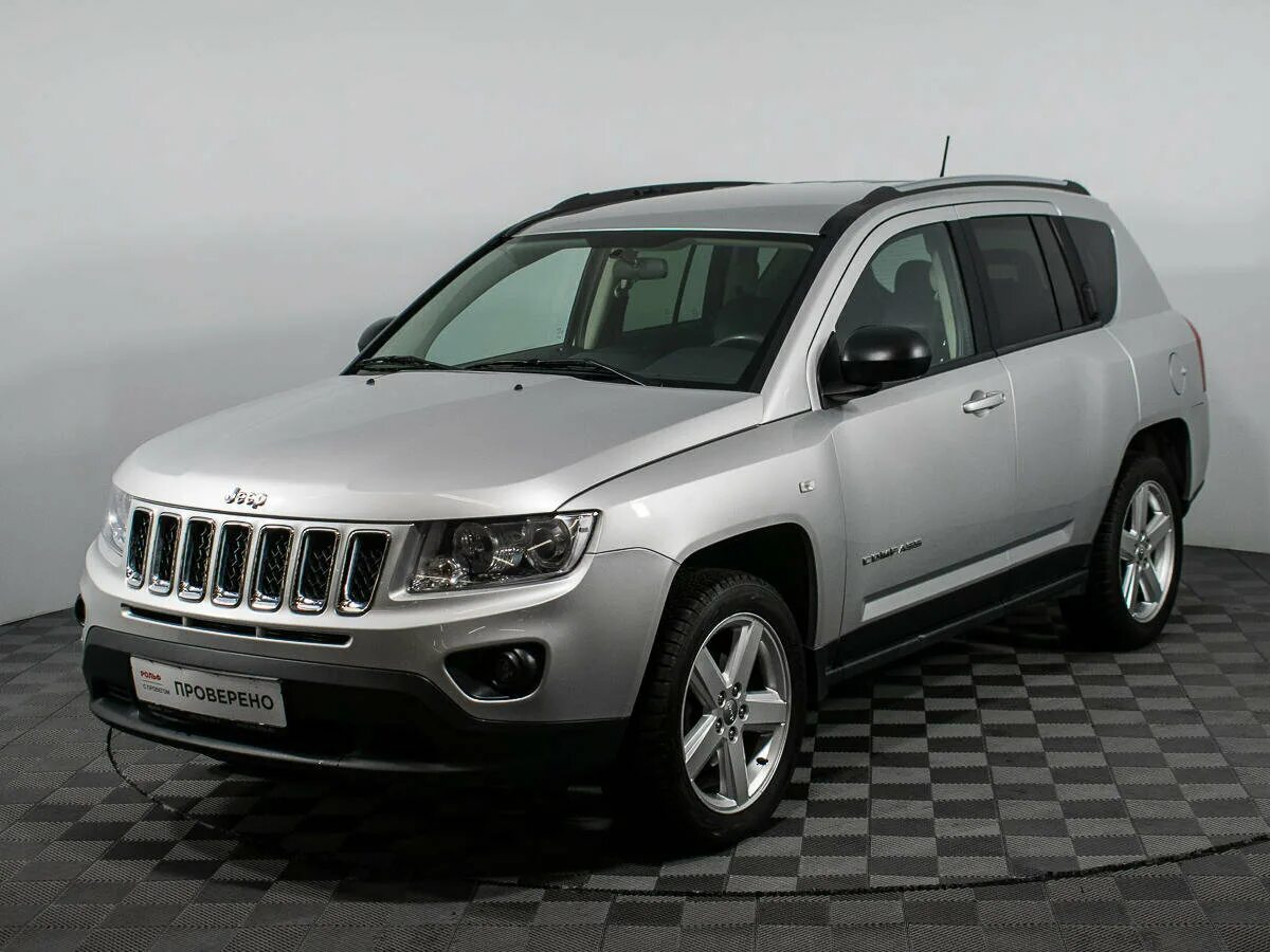 Джип компас 1. Jeep Compass 1. Jeep Compass 2012. Джип компас 1 Рестайлинг. Джип Компасс 2012.