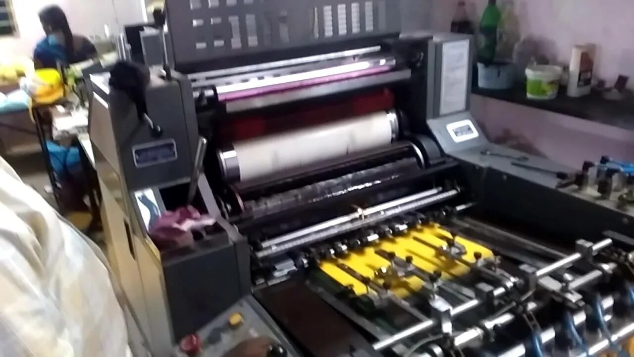 Первый автомат печатает 500 марок за 4. Offset Printing Machine. Офсетная литография на марках. Offset Machine Wallpaper. Logo Offset Machine Miller.