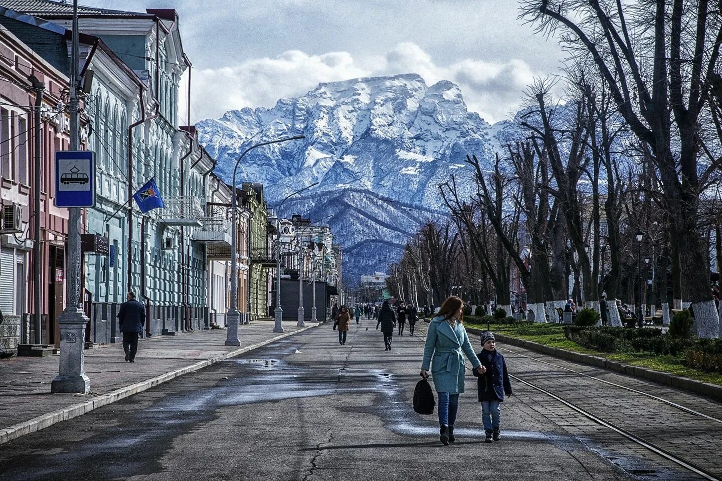 Северо кавказская улица. Северная Осетия Алания Владикавказ. Владикавказ РСО-Алания Осетия Северная проспект. Владикавказ проспект столовая гора.