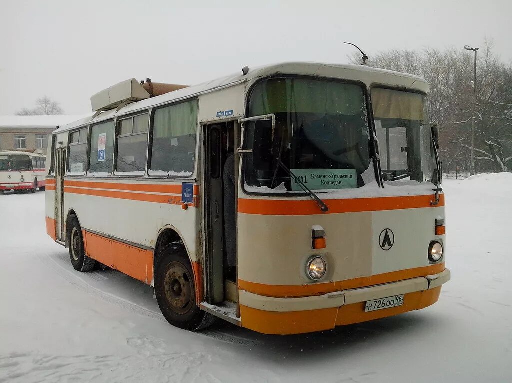 ЛАЗ 695н. ЛАЗ-ЛАЗ 695н. ЛАЗ-695 автобус. ЛАЗ-695н 2010 года.