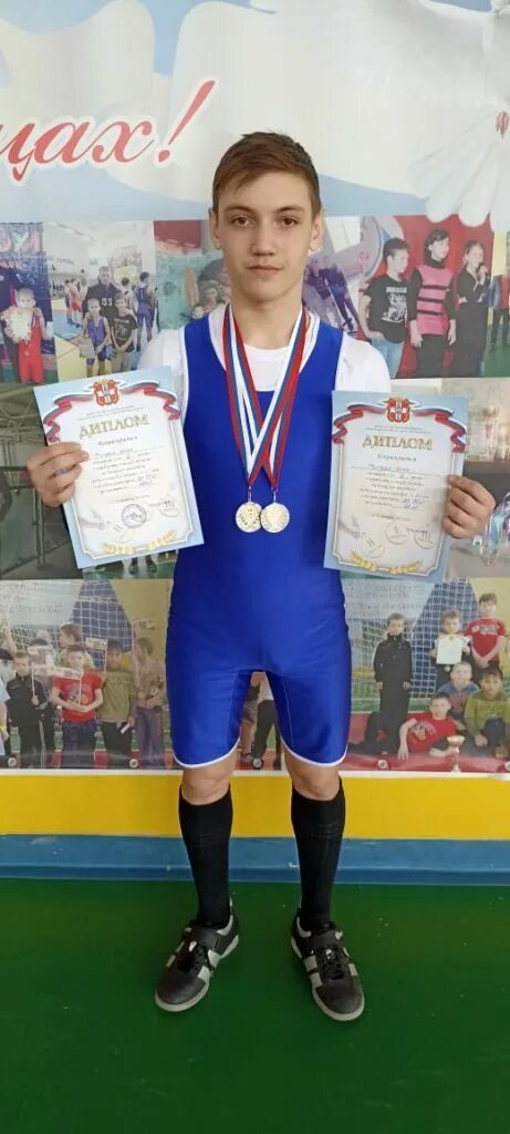 феликс наниев. тяжелая атлетика омск. никита вагин тяжелая атлетика. ветераны тяжёлой атлетики омской области. тяжёлая атлетика в азово 2022.