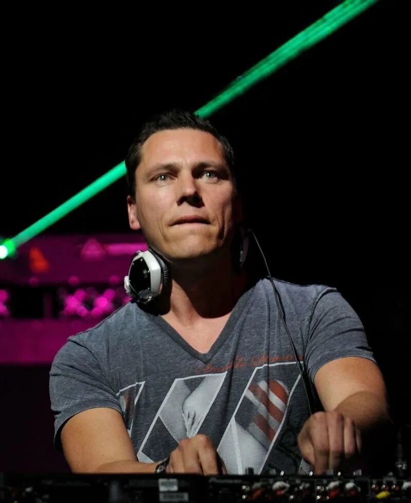 Мировые дж. Tiesto. DJ Tiesto. Tiesto 2021. Тиесто музыкант.