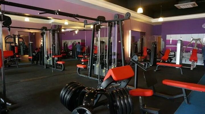 Powerhouse gym селигерская бассейн. Powerhouse gym, москва, улица ивана сусанина. Powerhouse gym дмитровское шоссе. Плавательный бассейн. Повер хаус джим селигерской.