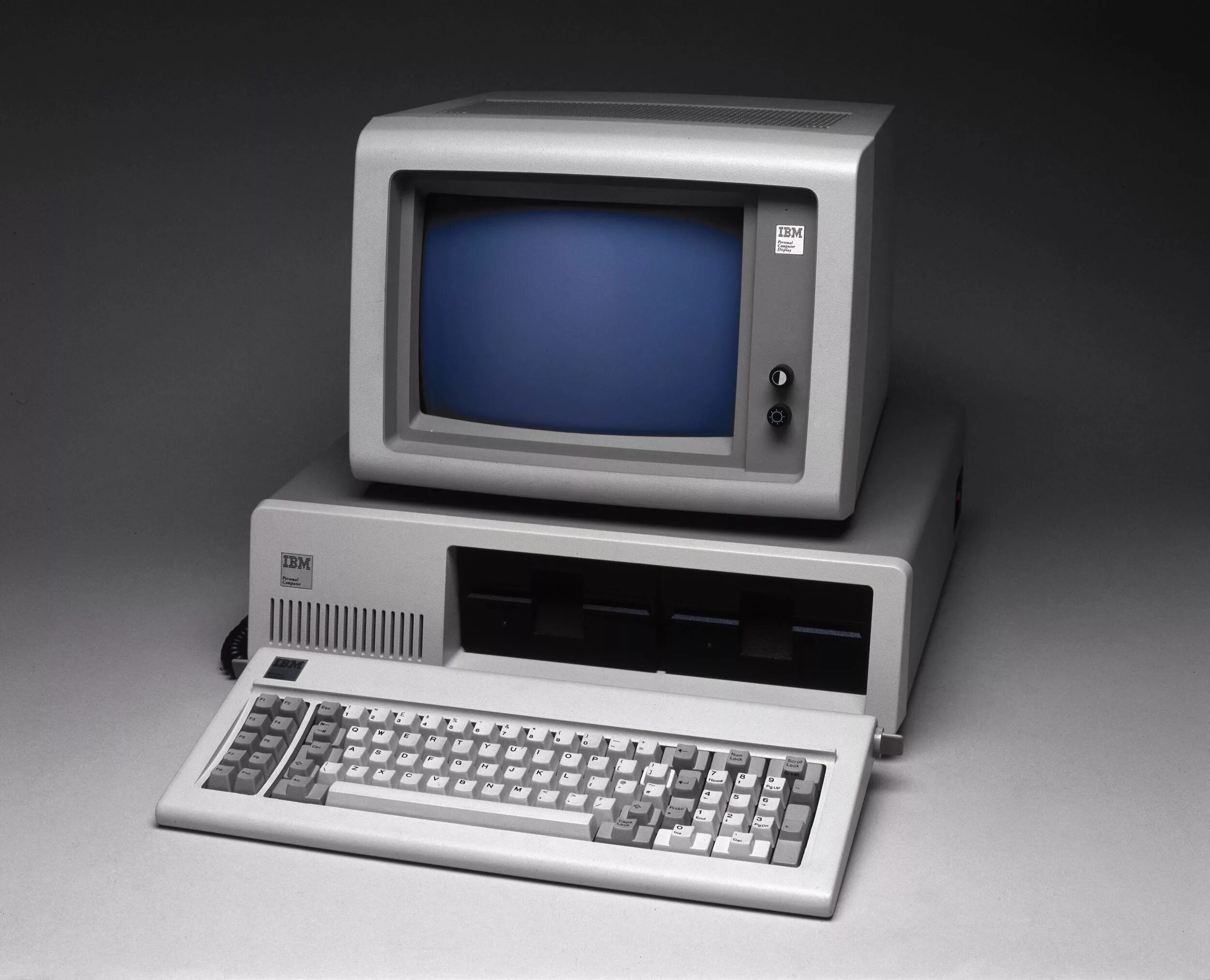 Computers were. Компьютер IBM 5150. IBM PC 1981. Персональный компьютер IBM PC 5150. IBM Computer 80s.