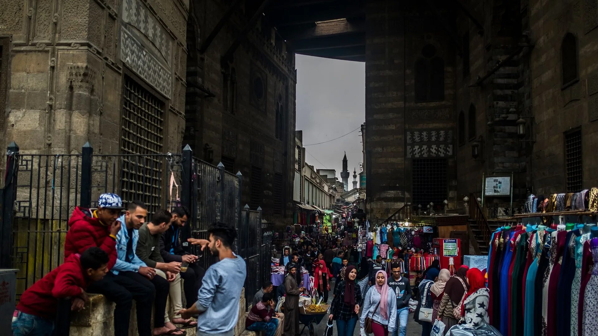 Численность каира. Жители Каира. Каир 1989. Население Каира. Люди на улицах Каира.