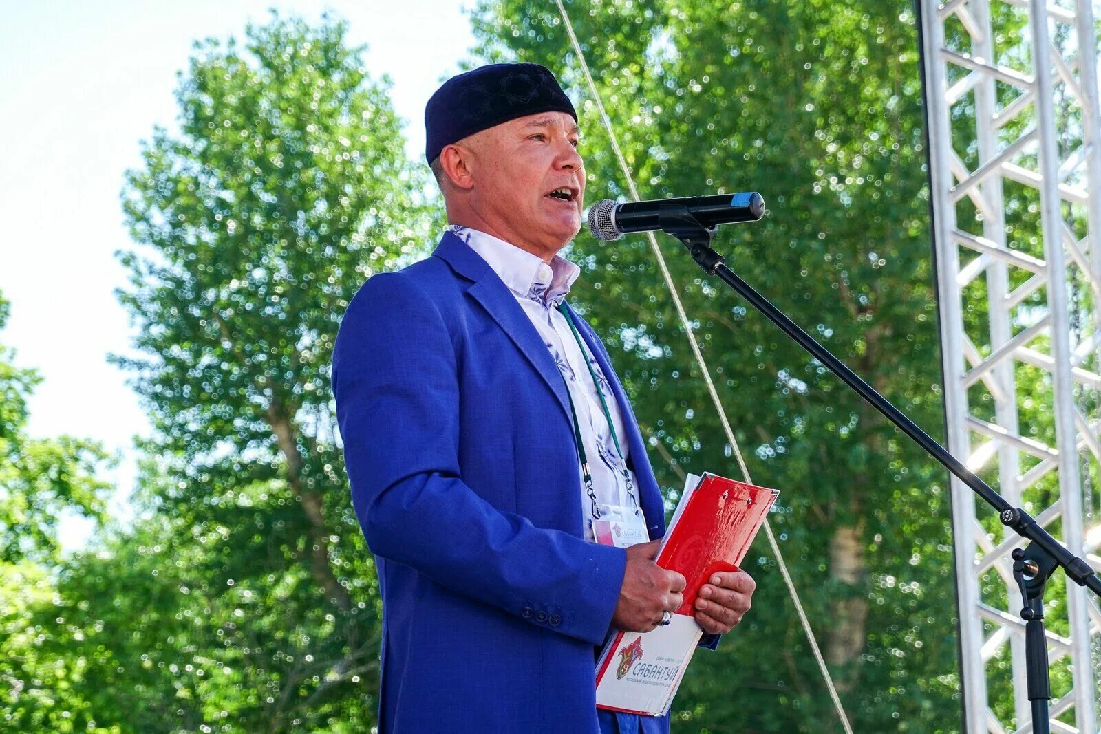 Народный артист татарстана мирсаит сунгатуллин. Заслуженные артисты республики татарстан. Ильсия бадретдинова уникс 2024. Заслуженные артисты республики татарстан. Татарский артист дунаев.