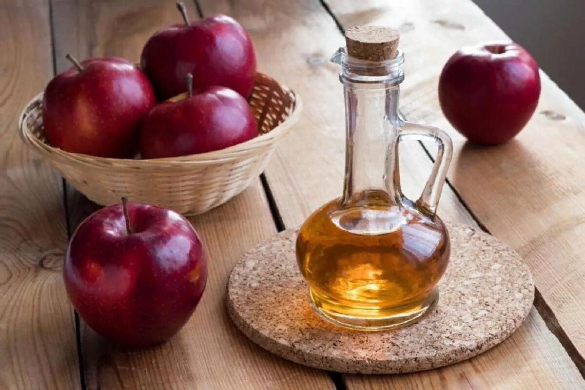 Как пить домашний яблочный уксус. Уксус apple vinegar. вино из яблок. яблочный сидр уксус. сидр яблочный натуральный.
