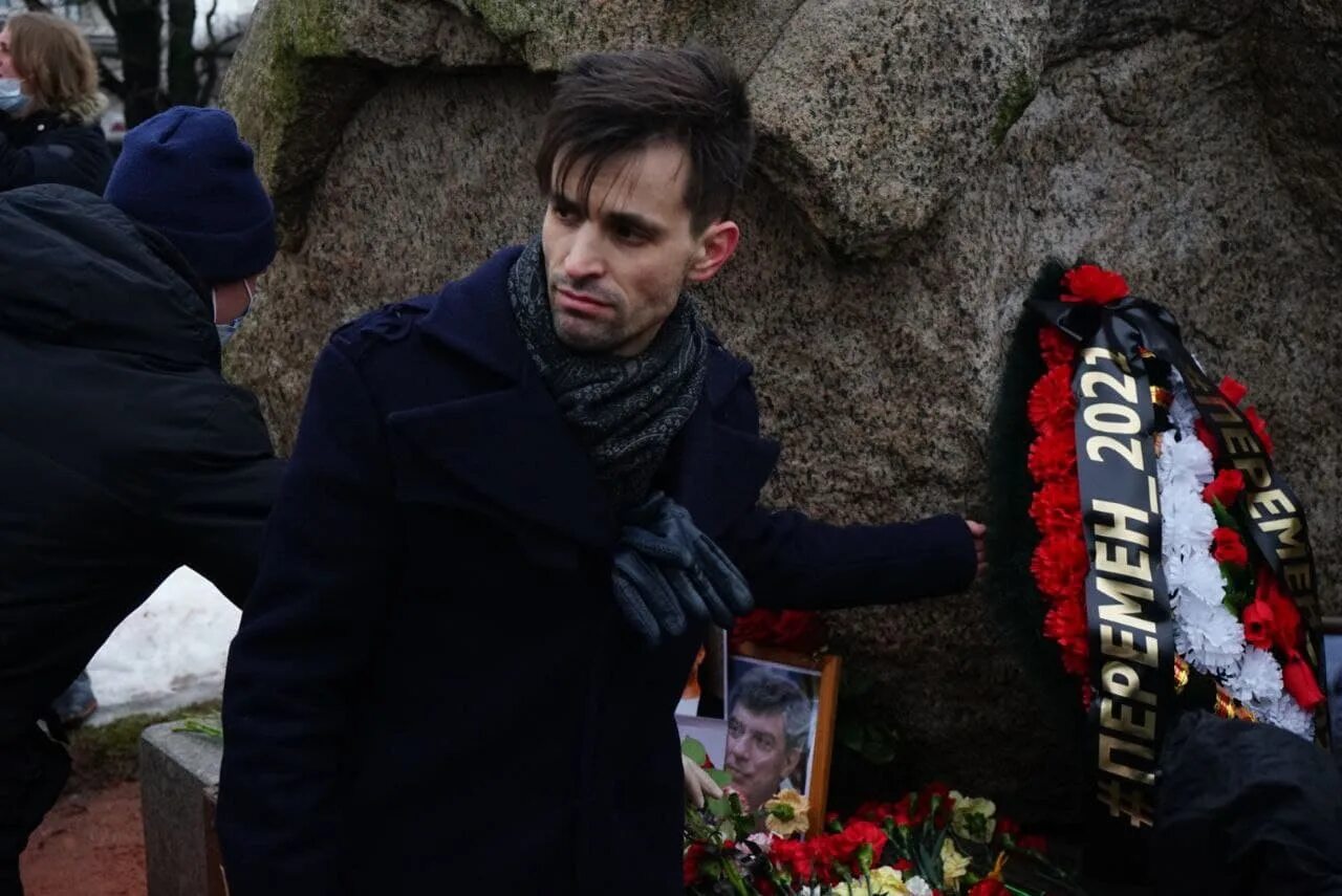 Фотки с похорон навального