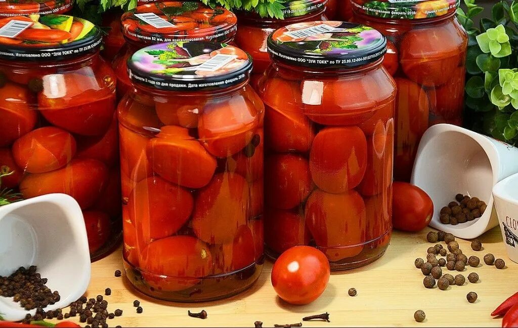 Маринованные помидоры на зиму. Помидоры с 9 процентным уксусом. Помидоры с 9 процентным уксусом. Маринованный помидор. Помидоры с 9 процентным уксусом.