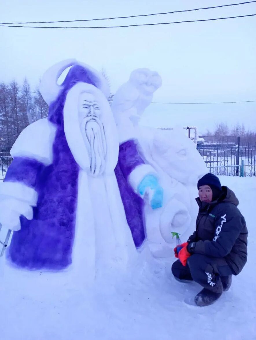 Снежные фигуры Якутия. Снежные фигуры из снега 2023. Якутские Морозы. Дед Мороз из снега реальный события. Мороза стань сильнее