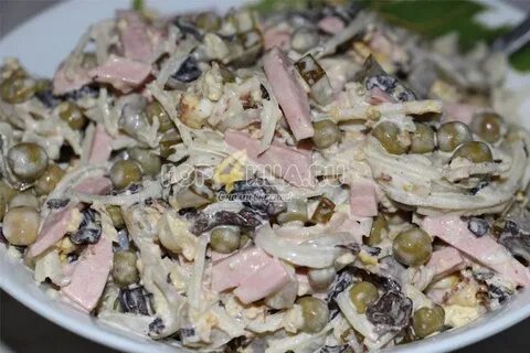 Салат горошек колбаса огурец картошка