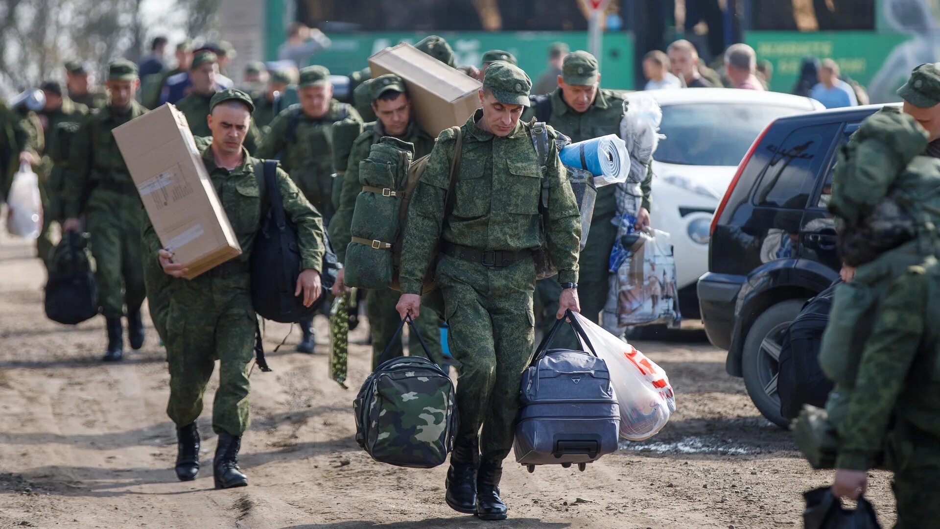 Мобилизация в россии 2022 свежие. Мобилизация в России. Военная полиция. Волны мобилизации. Мобилизация фото.