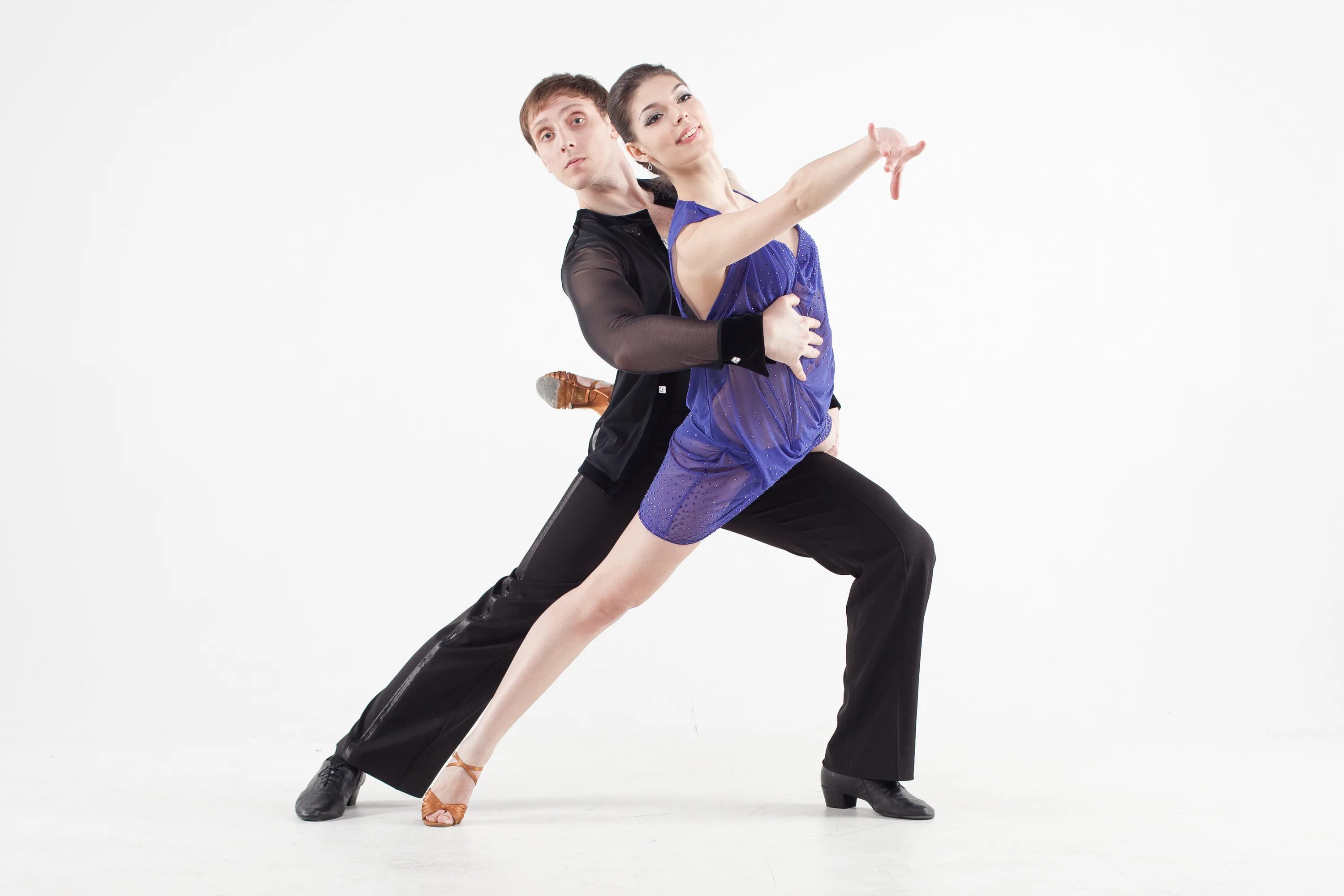 танцы в паре. современные танцы. брейк дансер. люди танцуют. танцы налево.