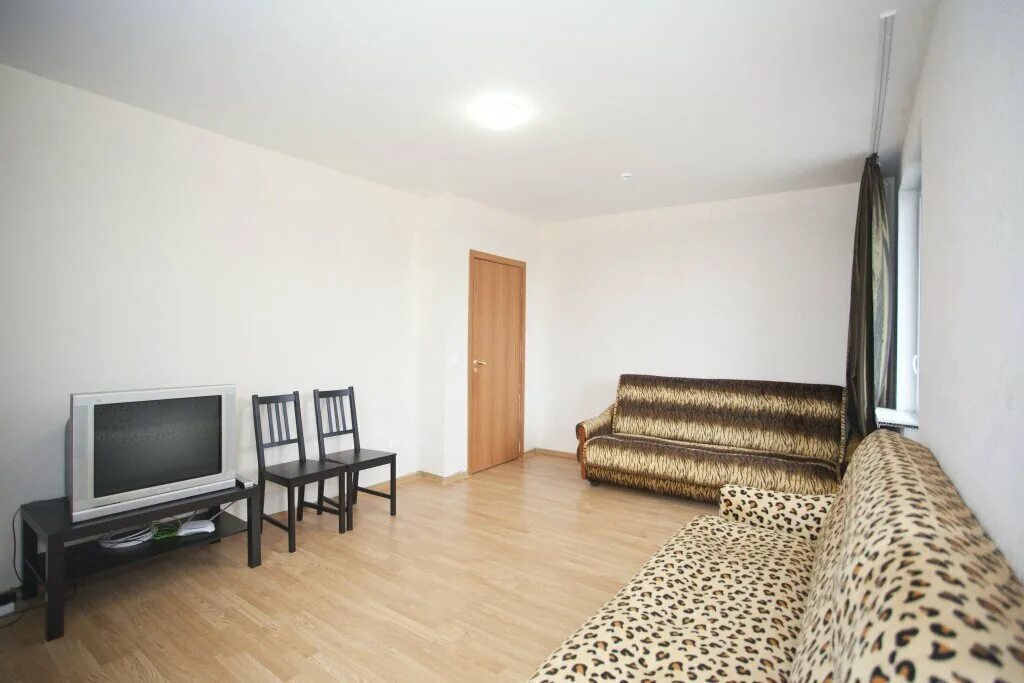 славянка снять квартиру посуточно