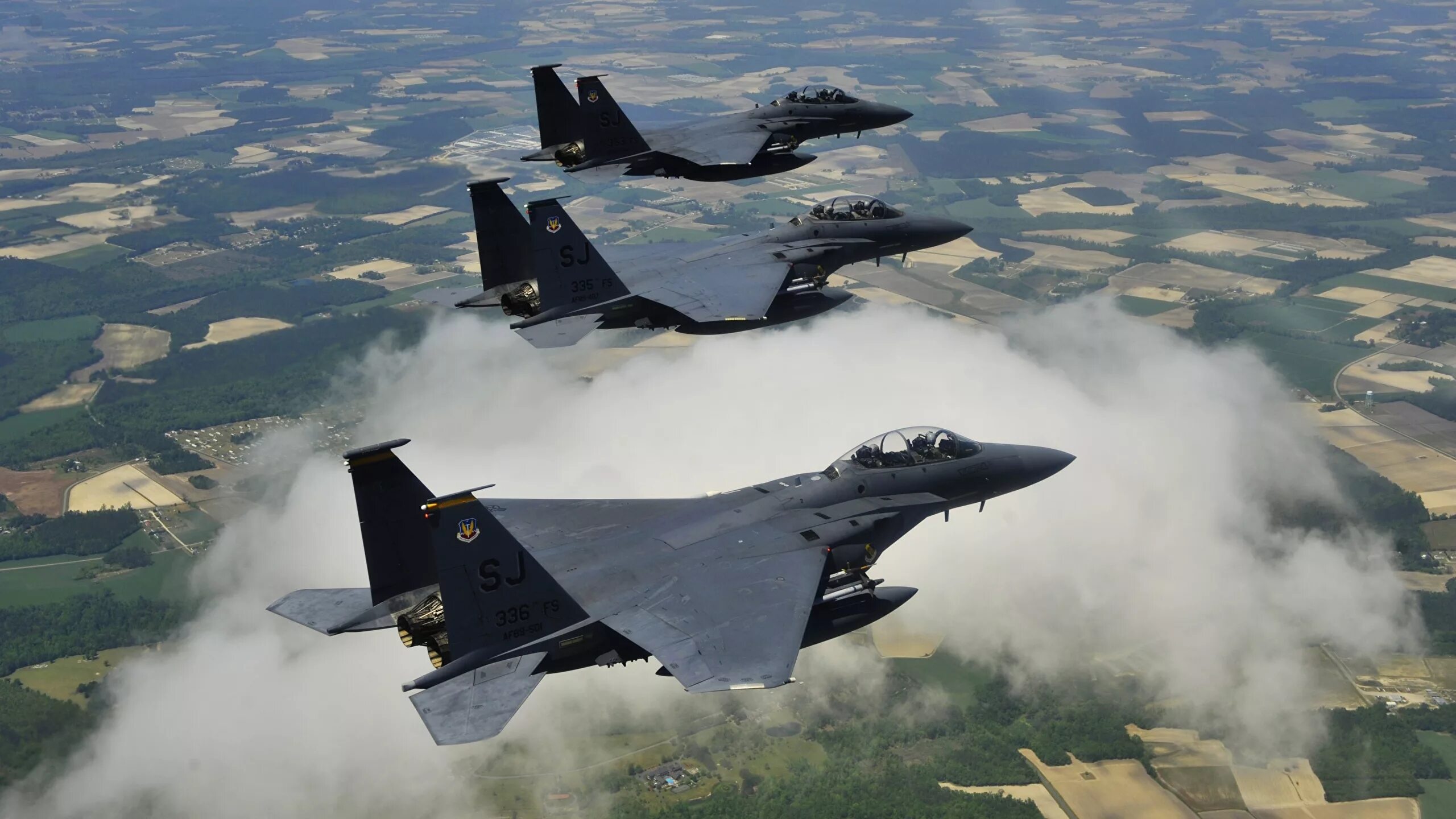 Ввс сша истребители f 35. Lockheed martin f-35 lightning ii. F 35 истребитель. F35 fighter jet. Истребитель с тупым носом.